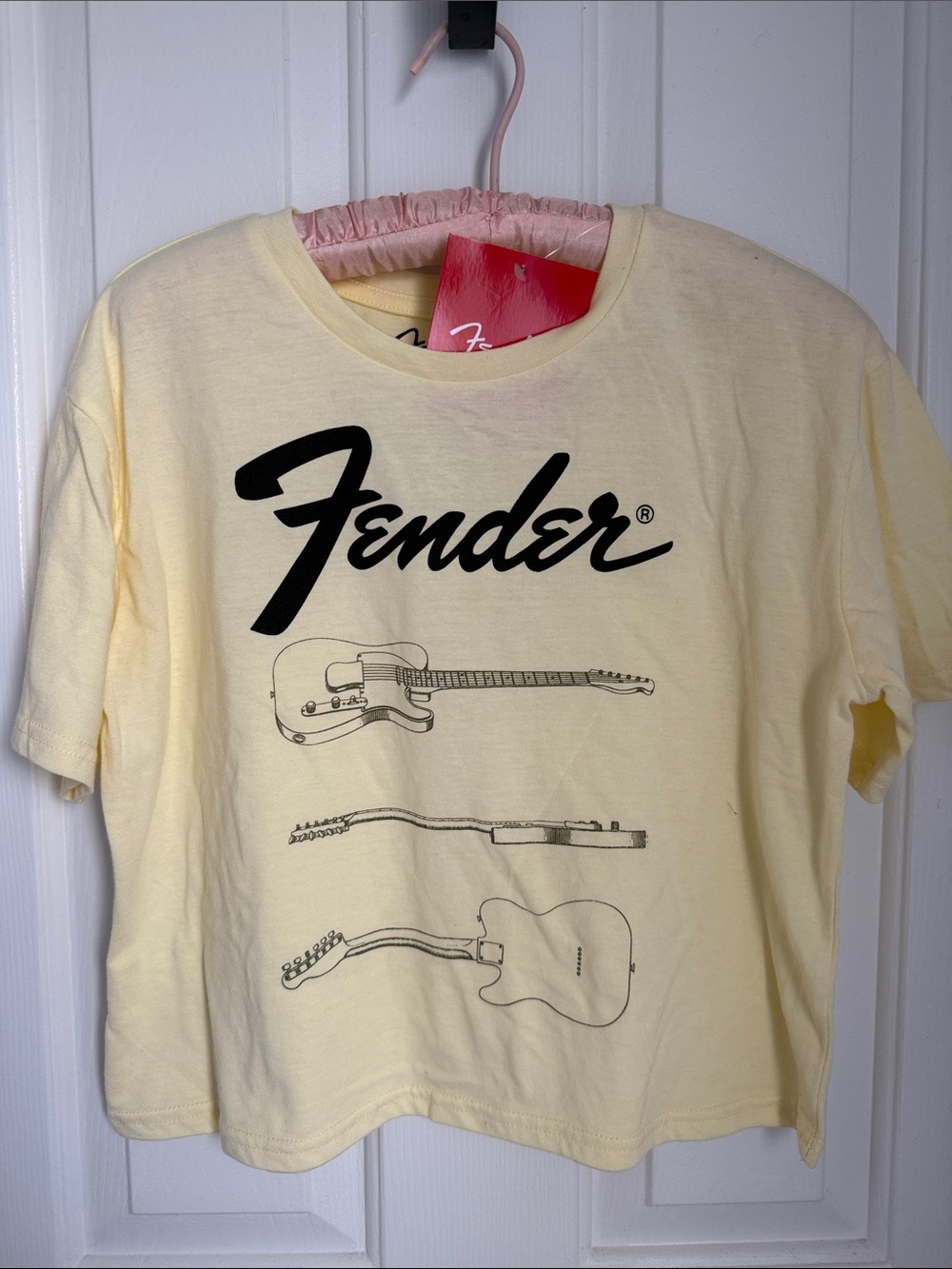 Women’s Fender Cream Graphic Guitar Crop Tee